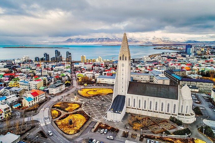 https://silversea-discover.imgix.net/2021/06/REYKJAVIK-shutterstock_613997816.jpg?auto=compress%2Cformat&ixlib=php-3.3.1